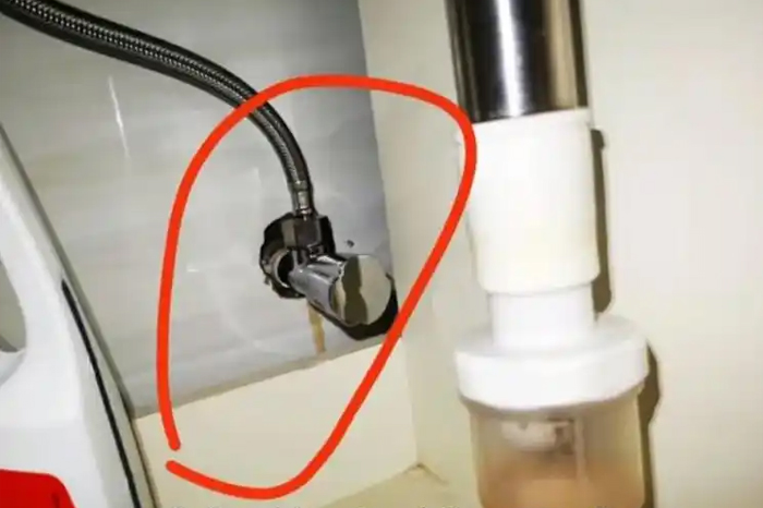 埋在墙里的水管漏水怎么办 埋在墙里的水管漏水怎么办